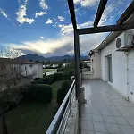 Joli Residentiel Et Piscine Apartman