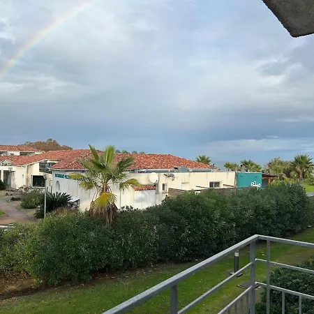 Joli Residentiel Et Piscine *