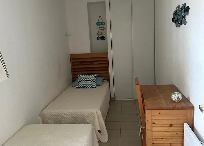 Joli Residentiel Et Piscine Apartment